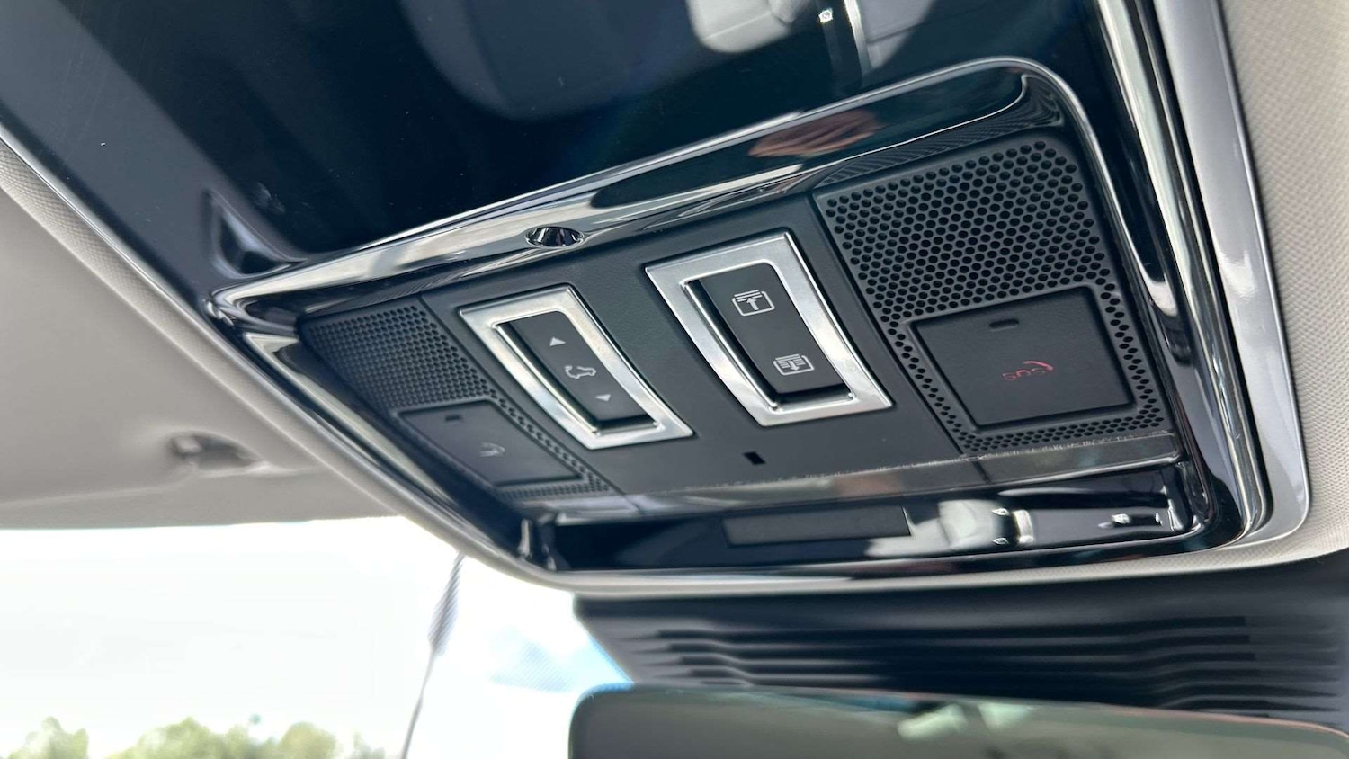 Used Land Rover Range Rover Velar 2025 for sale - 76460406: Photo 23