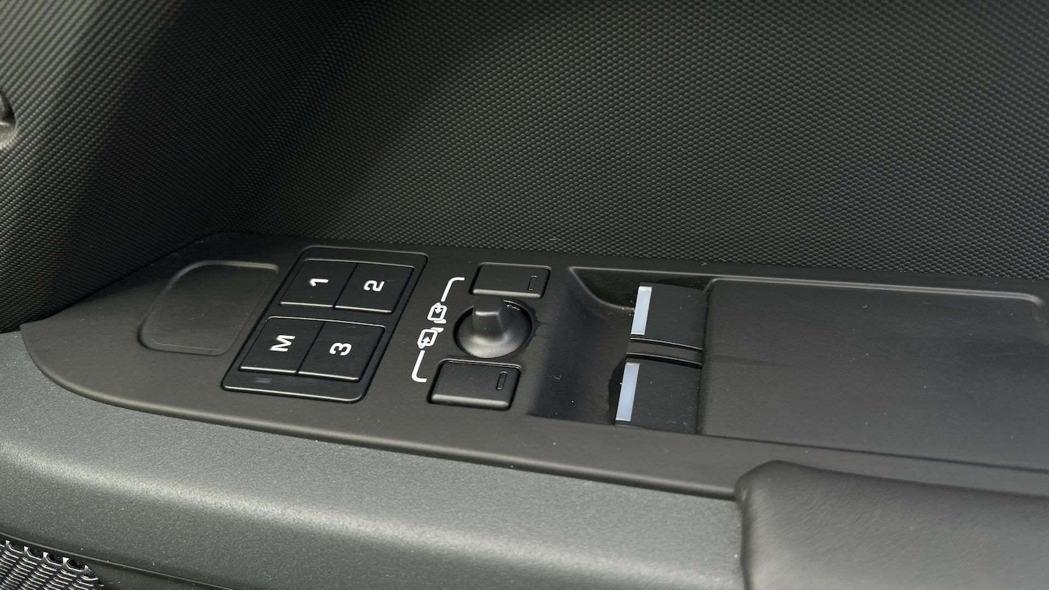 Used Land Rover Defender for sale - 77827532: Photo 25