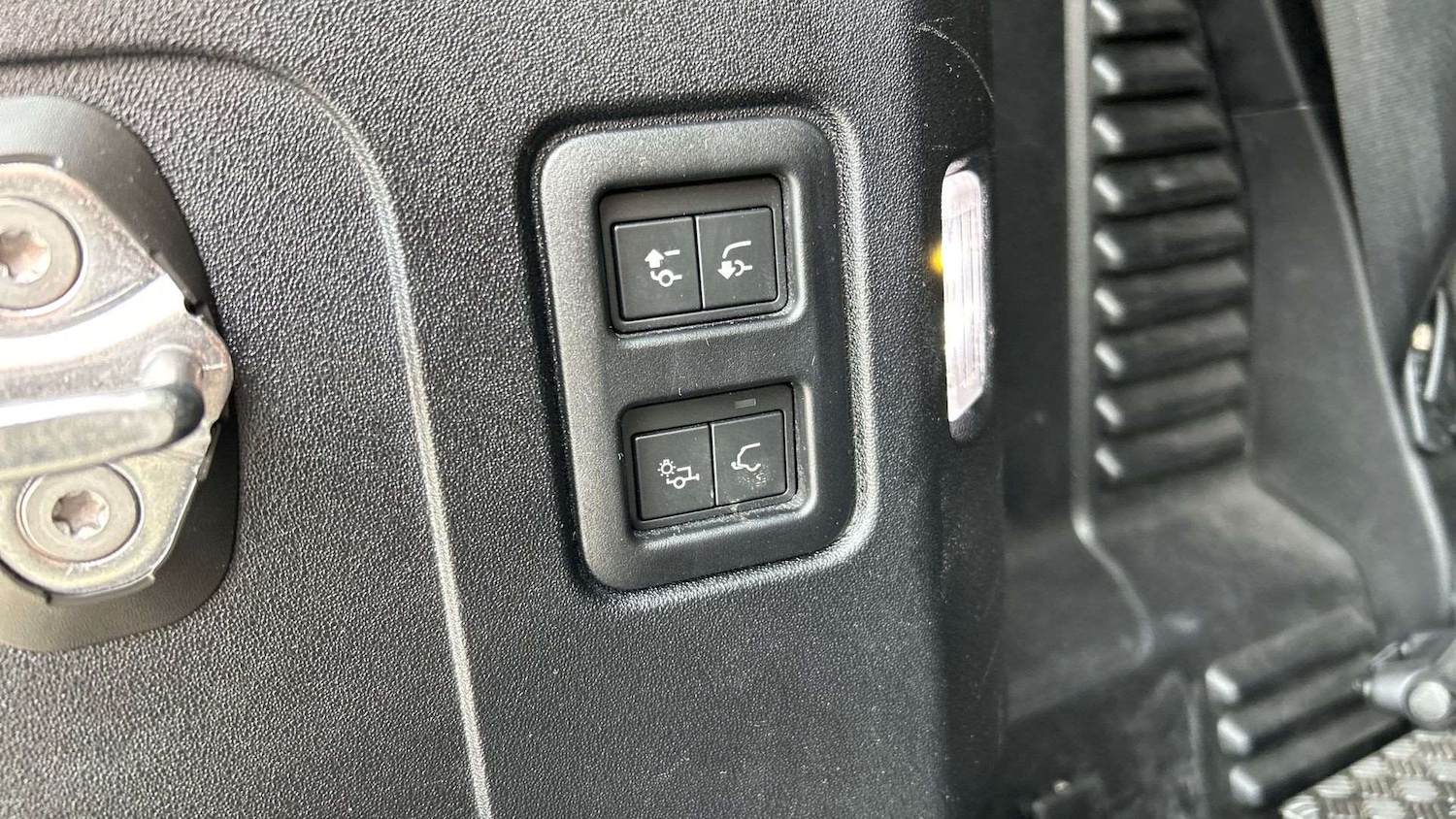 Used Land Rover Defender for sale - 77827532: Photo 27