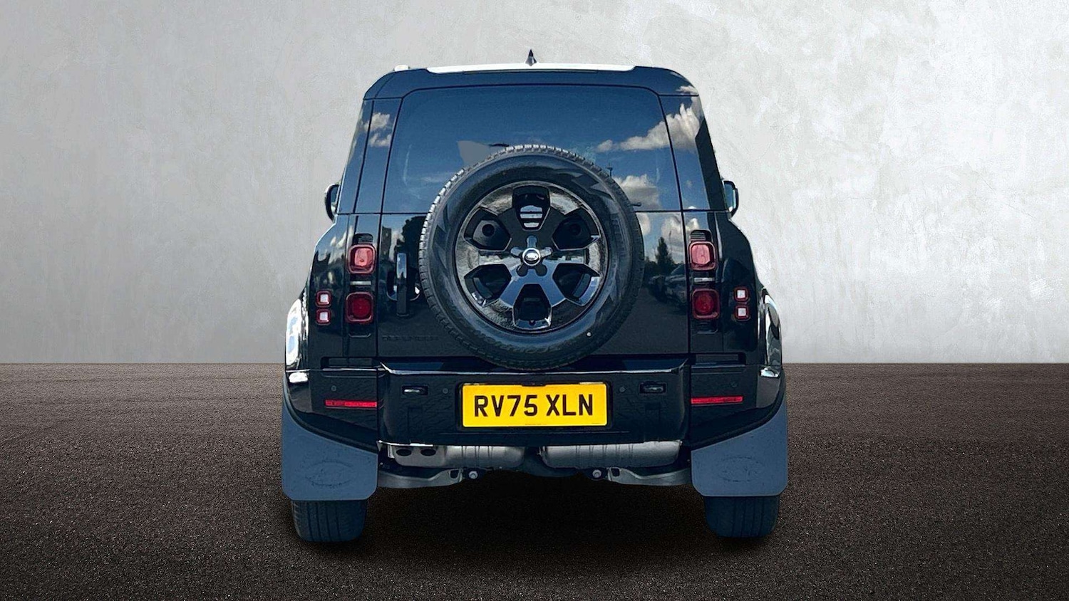 Used Land Rover Defender 2025 for sale - 77577379: Photo 6