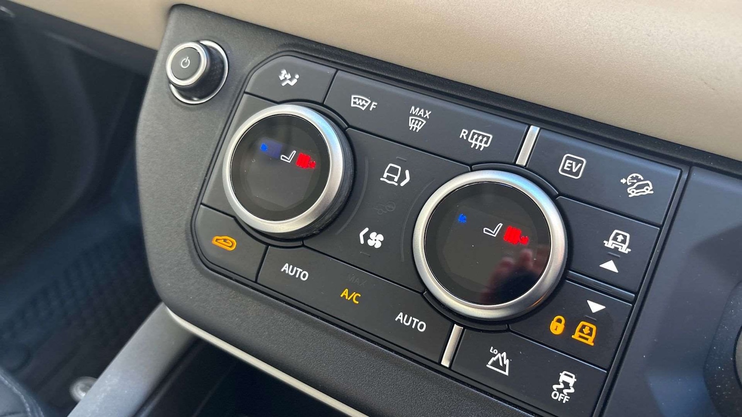 Used Land Rover Defender 2022 for sale - 77294126: Photo 22