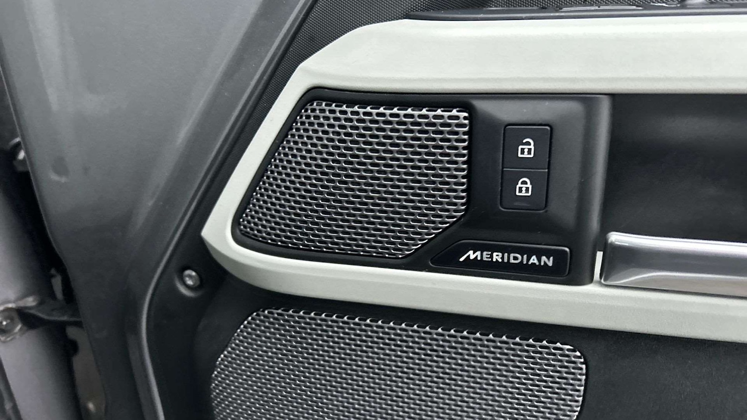 Used Land Rover Defender 2024 for sale - 77308508: Photo 24