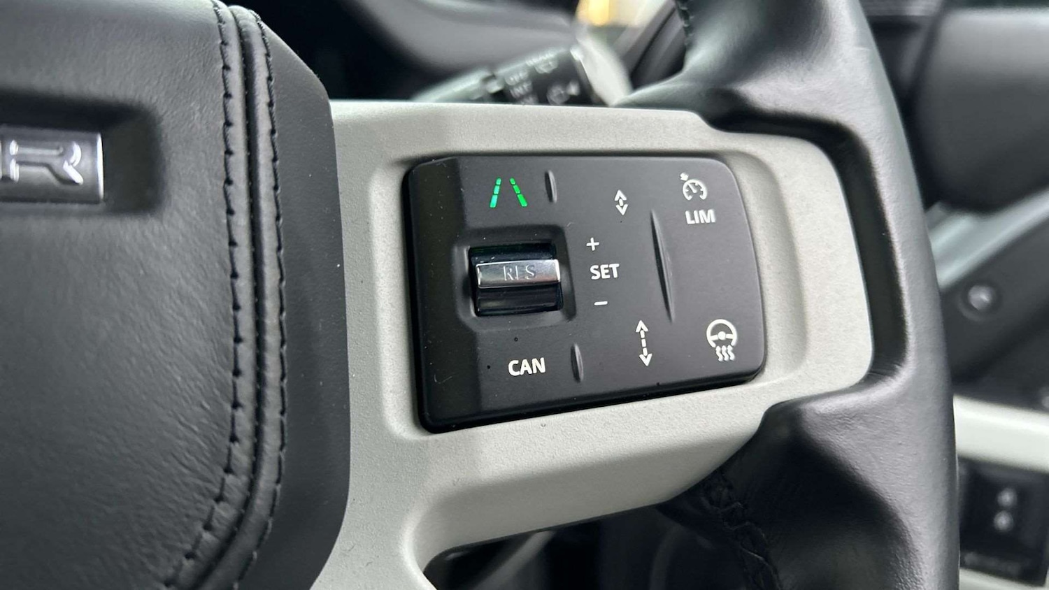 Used Land Rover Defender 2024 for sale - 77308508: Photo 35