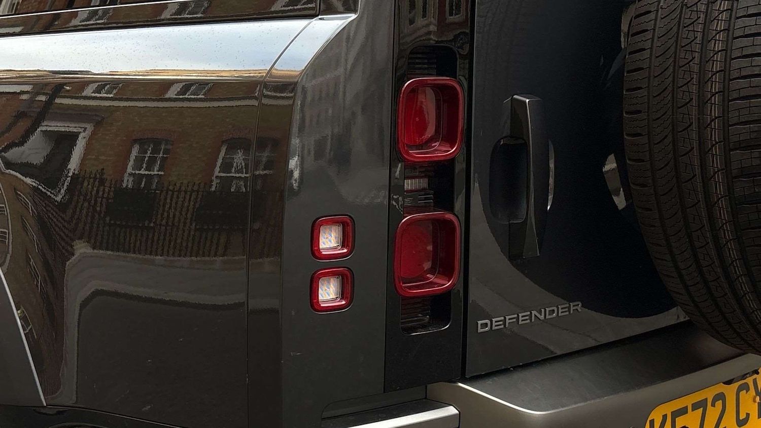 Used Land Rover Defender 2023 for sale - 77294161: Photo 19