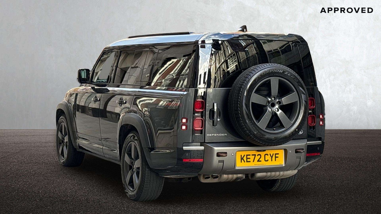 Used Land Rover Defender 2023 for sale - 77294161: Photo 2