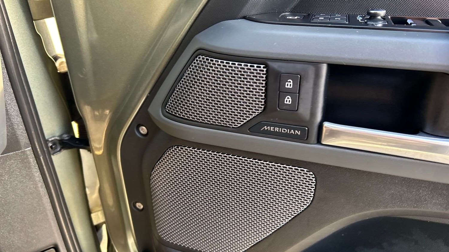 Used Land Rover Defender 2022 for sale - 77093435: Photo 24