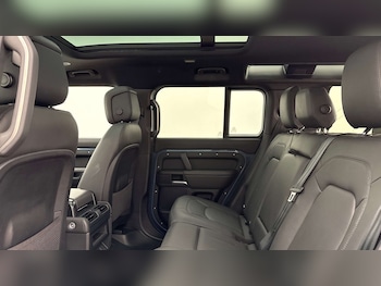 Used Land Rover Defender 2024 for sale - 79190054: Photo