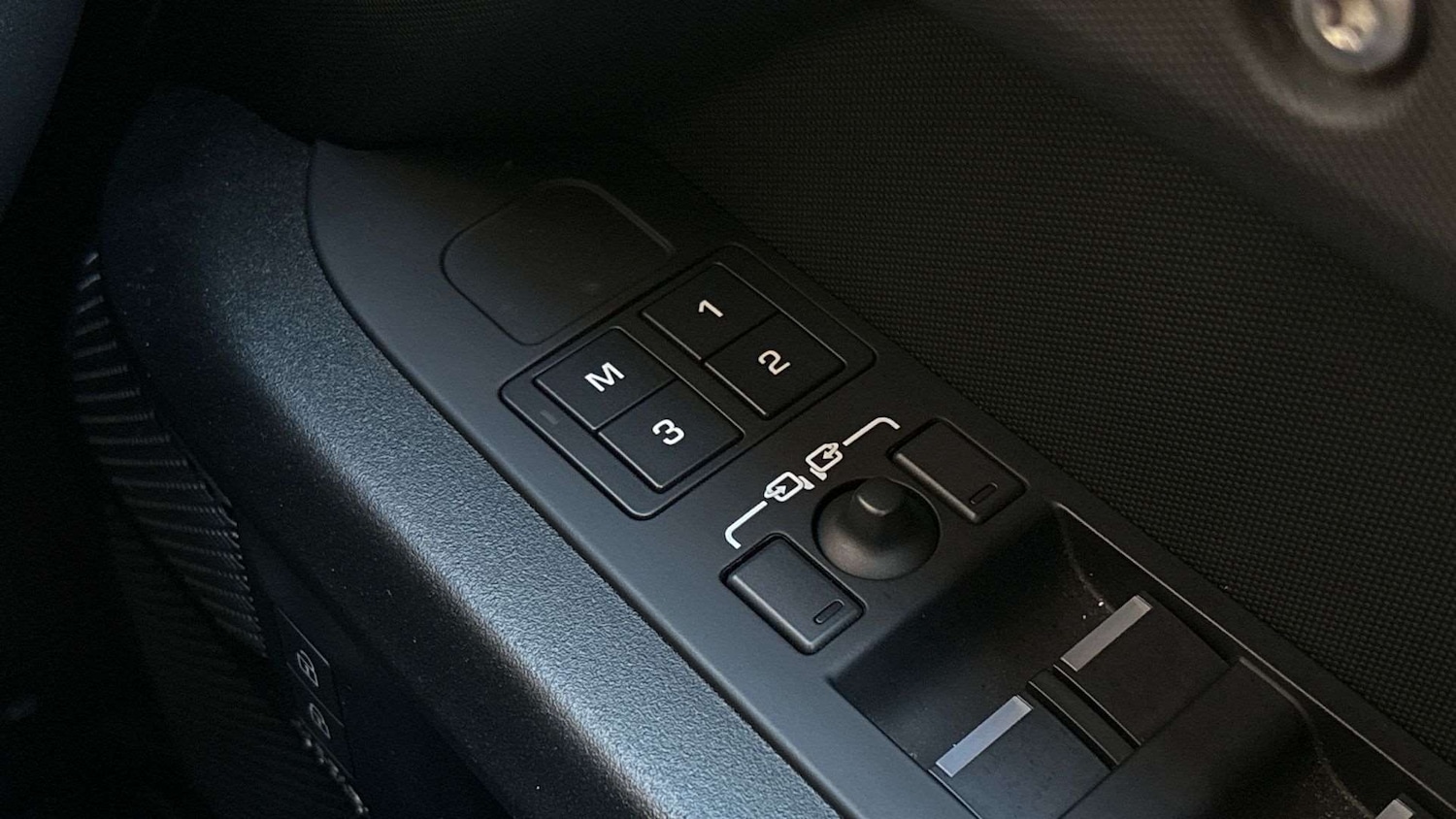 Used Land Rover Defender 2024 for sale - 77373764: Photo 25