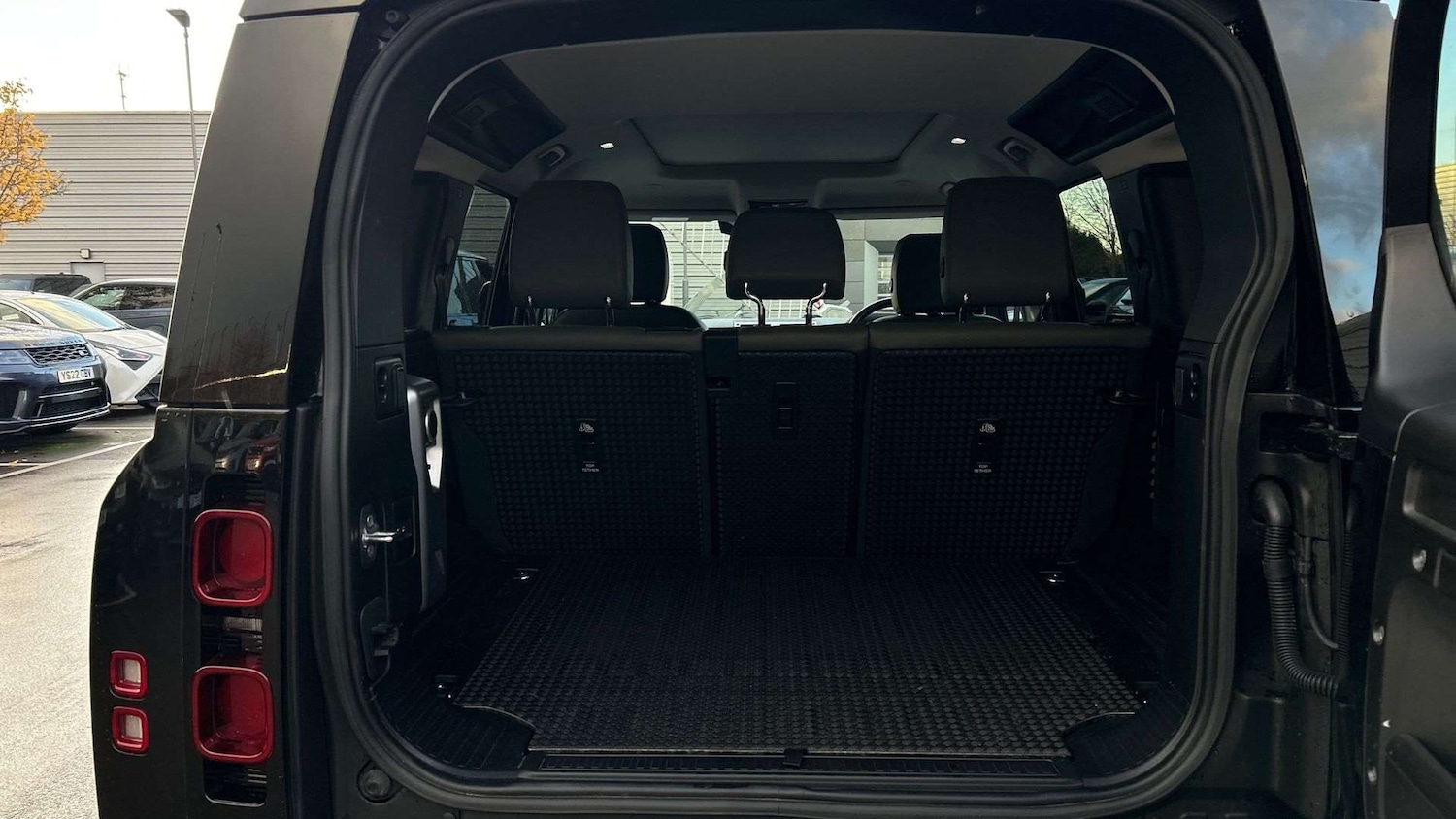 Used Land Rover Defender 2022 for sale - 76804995: Photo 10