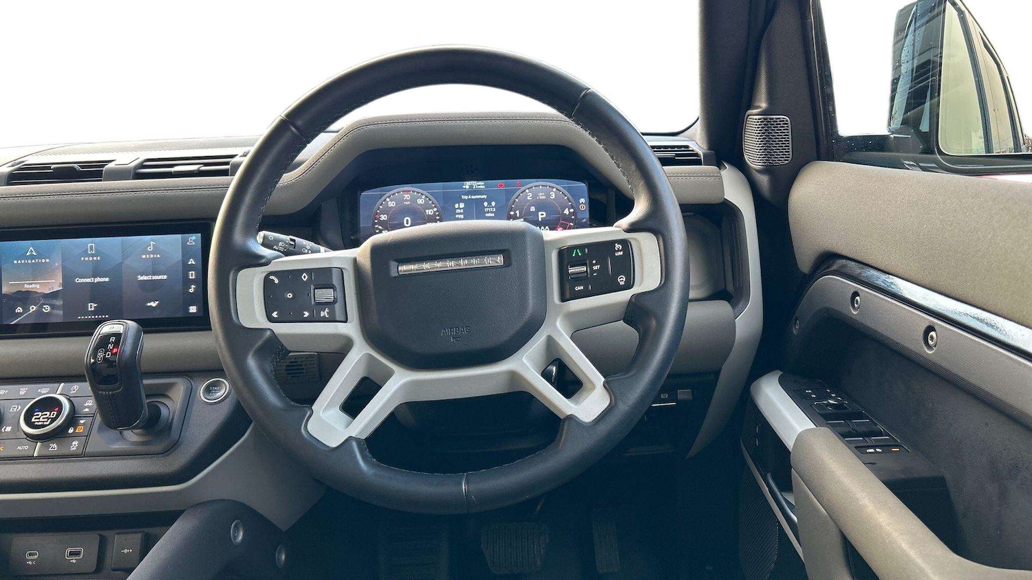 Used Land Rover Defender 2022 for sale - 76804995: Photo 15