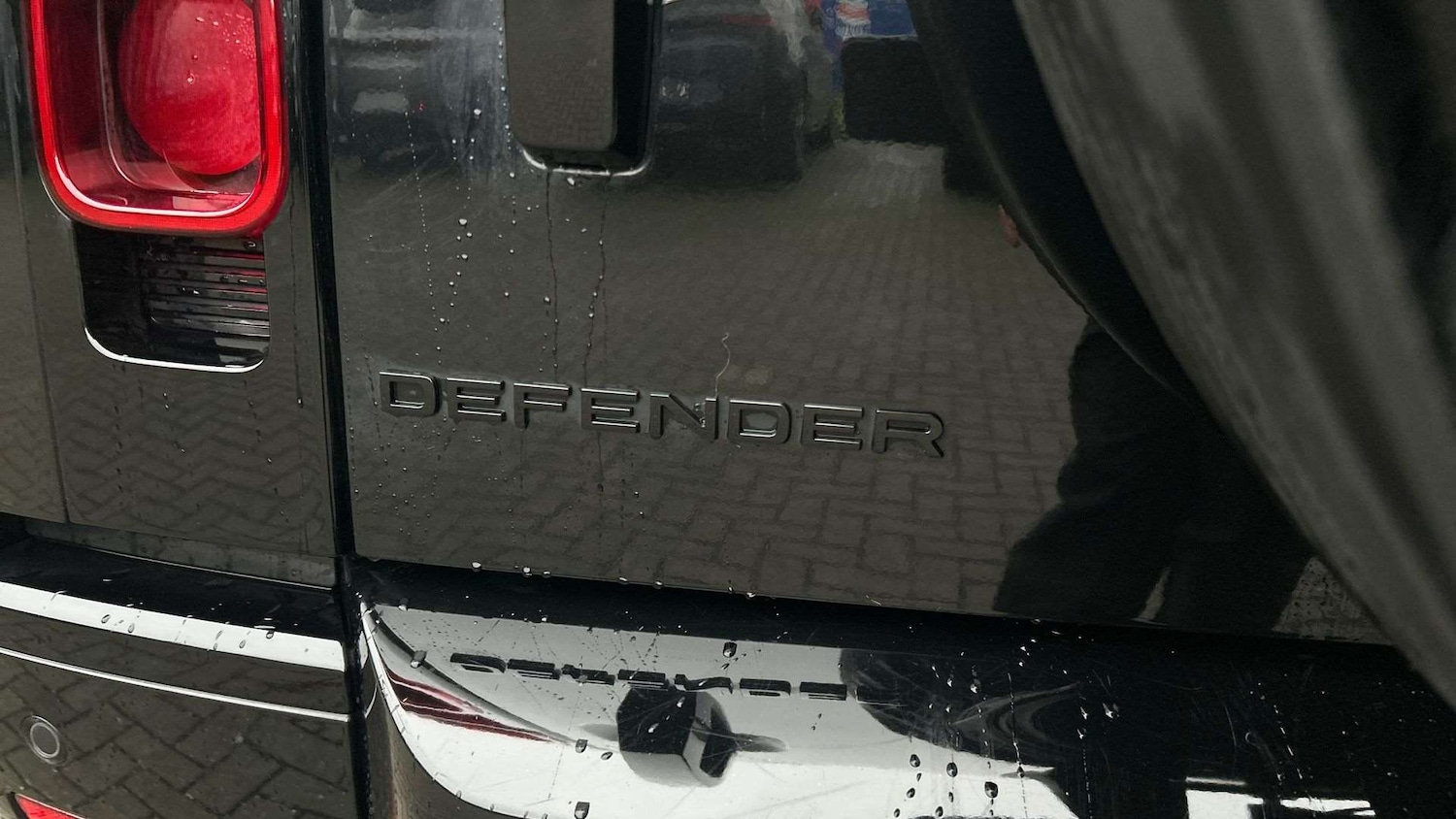 Used Land Rover Defender 2022 for sale - 77000153: Photo 26