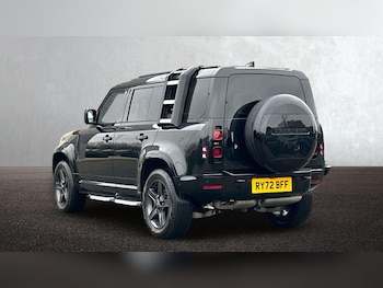 Used Land Rover Defender 2022 for sale - 77000153: Photo