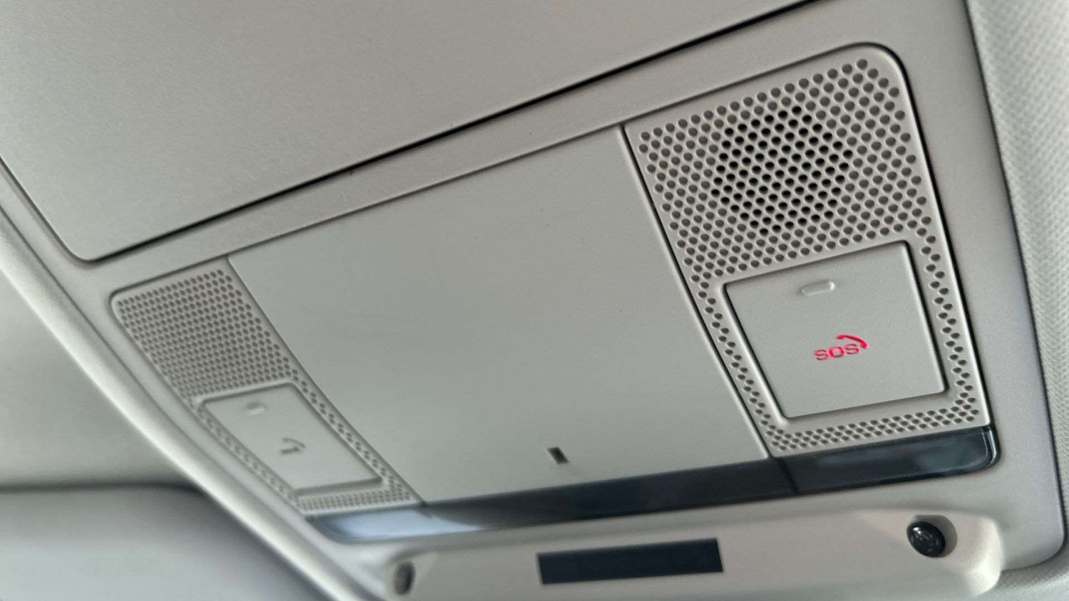 Used Land Rover Defender 2021 for sale - 77032158: Photo 23