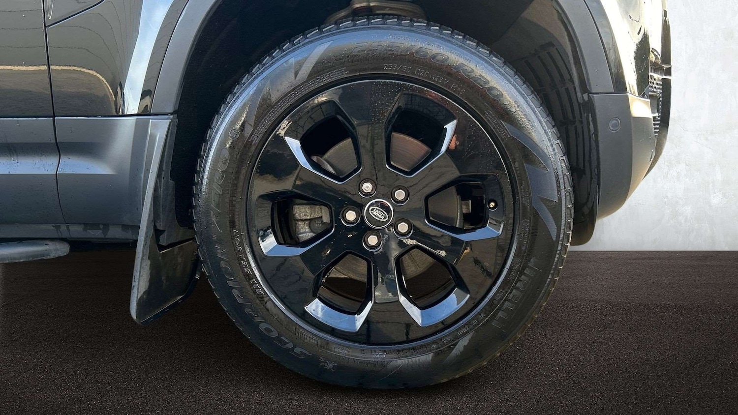 Used Land Rover Defender 2021 for sale - 77032158: Photo 8