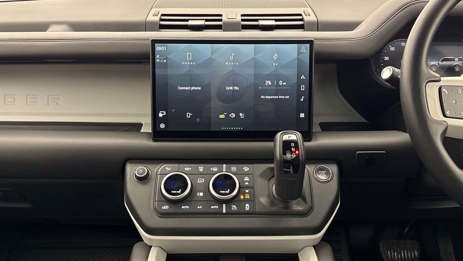 Used Land Rover Defender 2024 for sale - 77348115: Photo 14