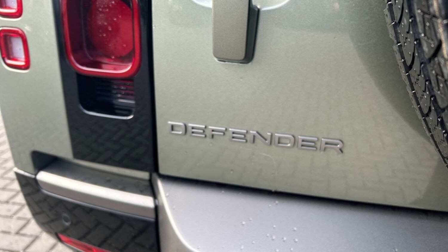 Used Land Rover Defender 2024 for sale - 77348115: Photo 26