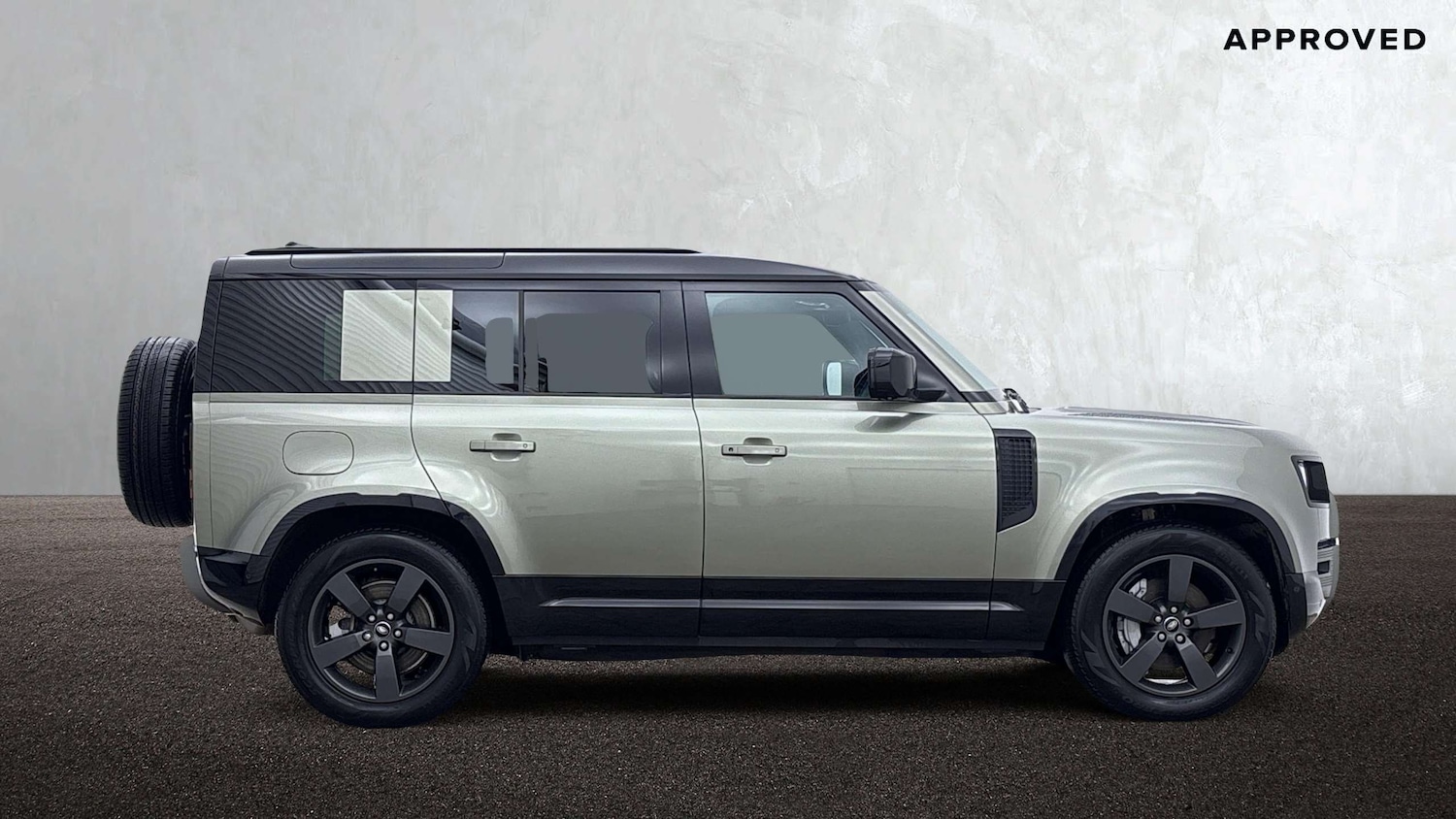 Used Land Rover Defender 2024 for sale - 77348115: Photo 5