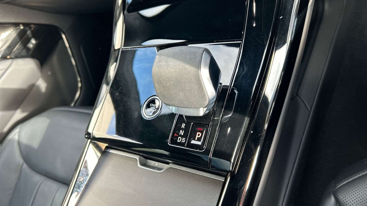 Used Land Rover Range Rover Sport 2024 for sale - 76746065: Photo 13