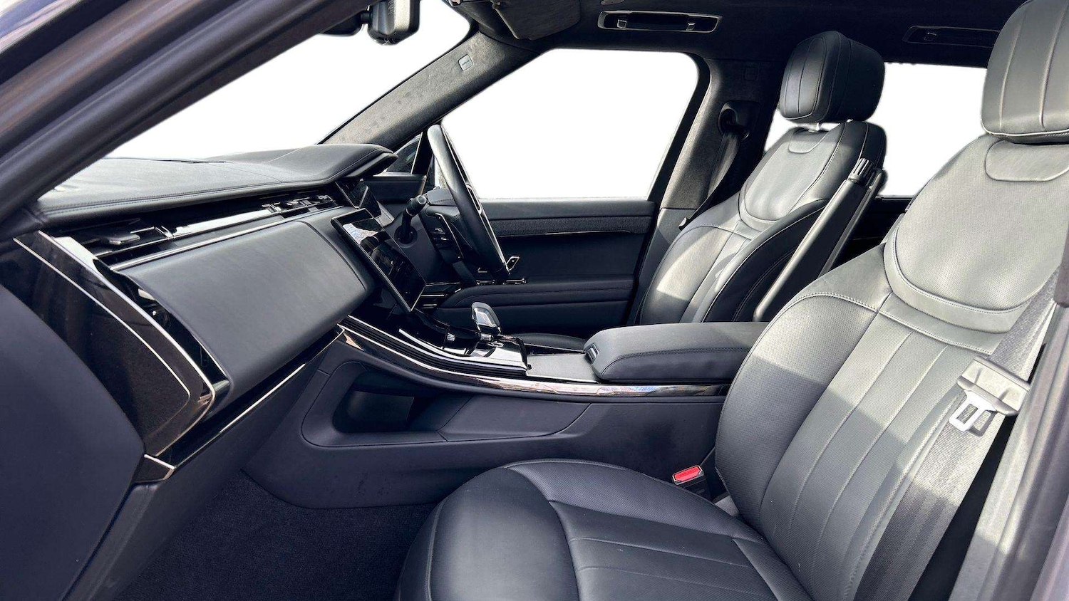 Used Land Rover Range Rover Sport 2024 for sale - 76746065: Photo 3