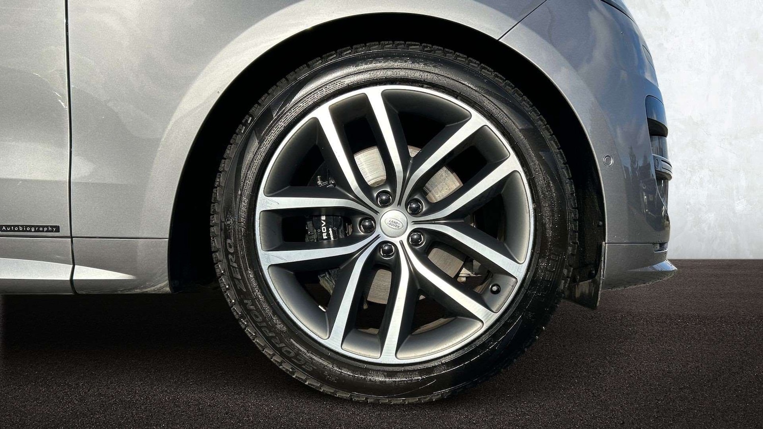 Used Land Rover Range Rover Sport 2024 for sale - 76746065: Photo 8