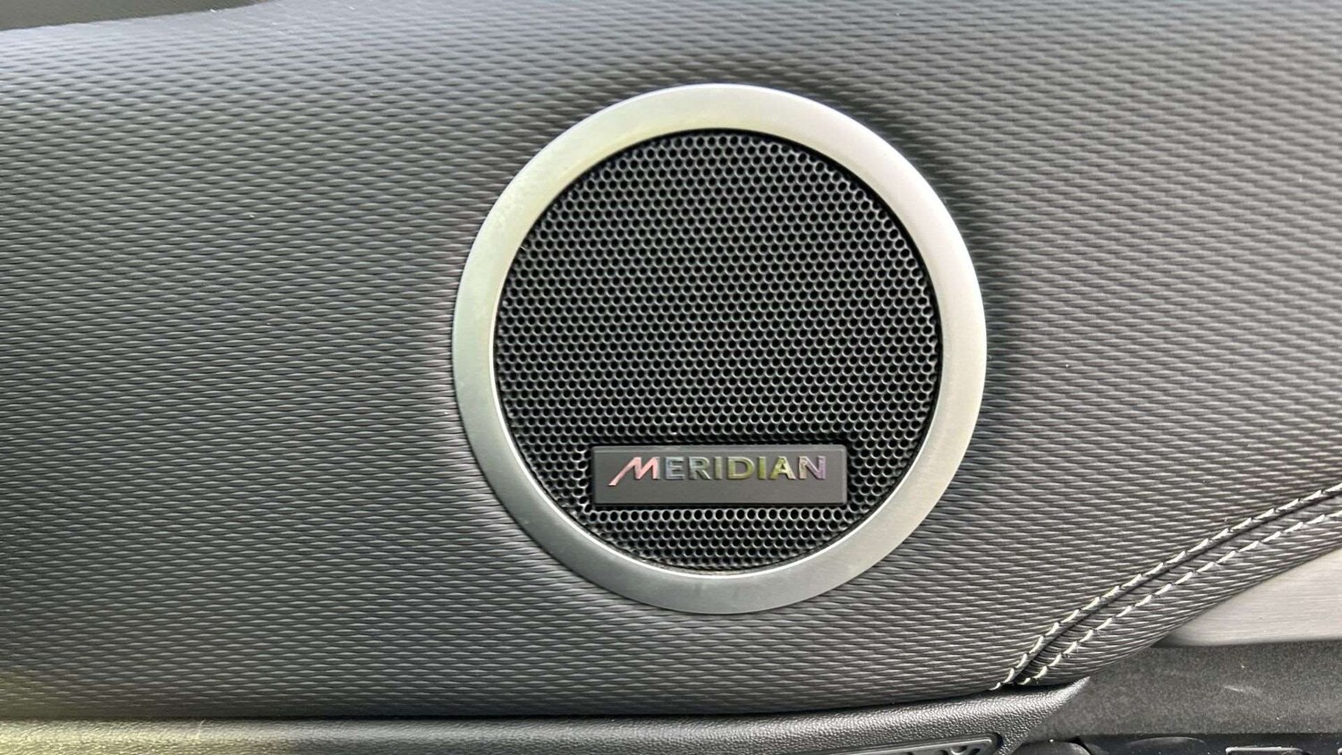 Used Land Rover Discovery 2024 for sale - 77756558: Photo 24