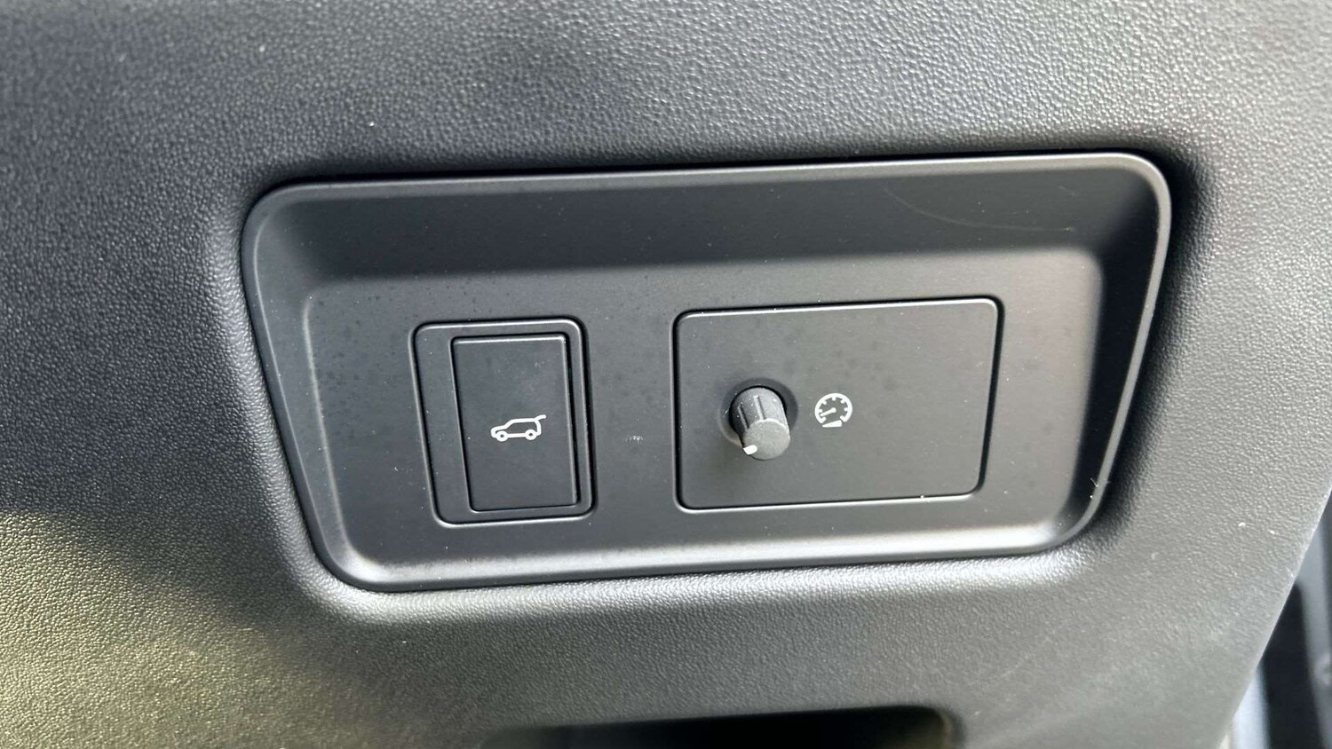 Used Land Rover Discovery 2024 for sale - 77756558: Photo 33