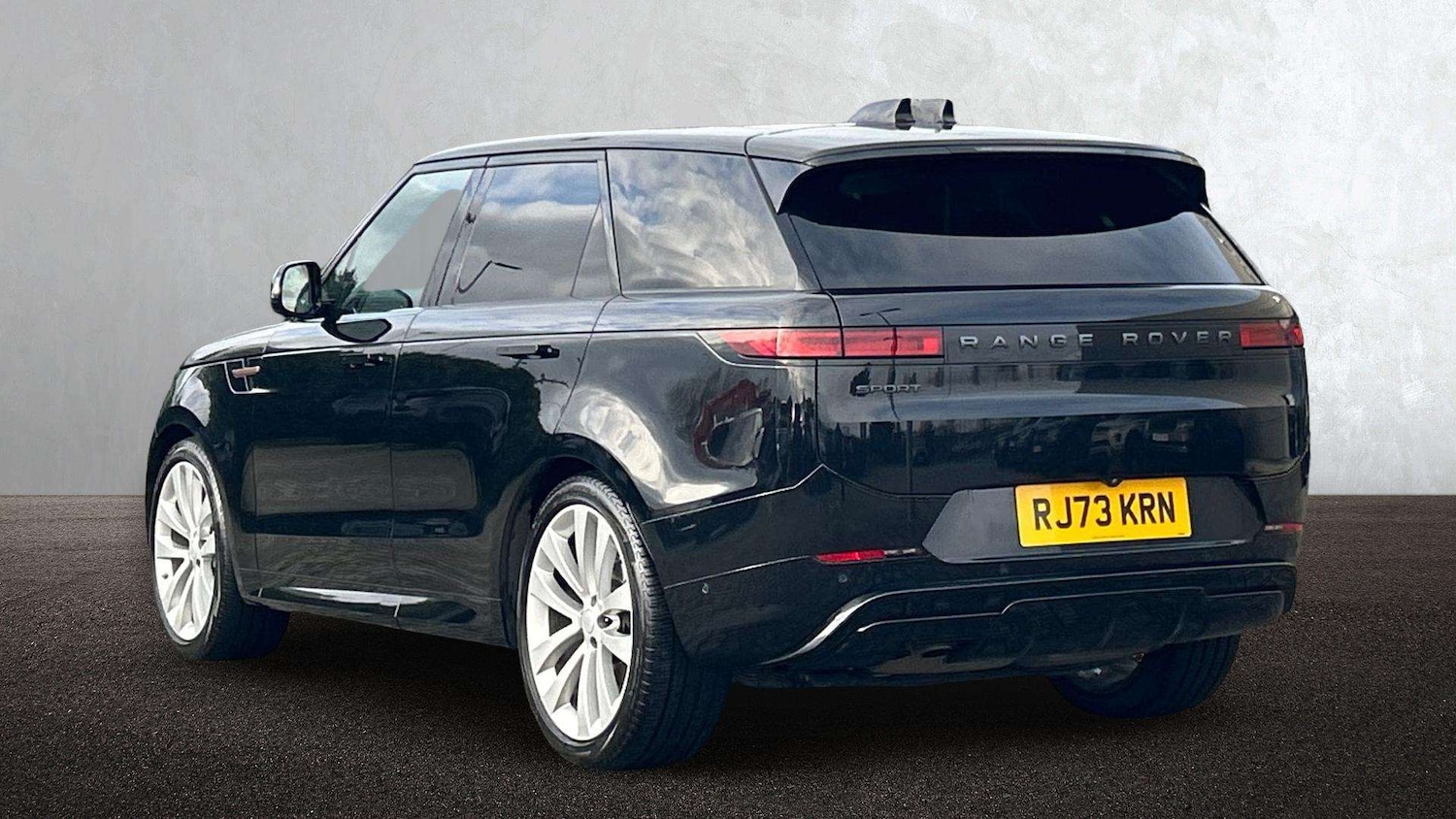 Used Land Rover Range Rover Sport 2023 for sale - 77032278: Photo 2