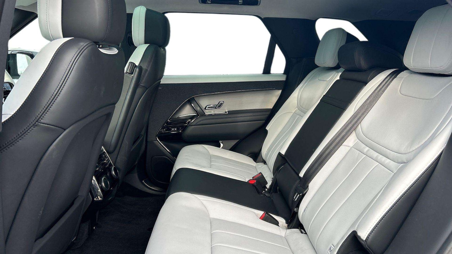 Used Land Rover Range Rover Sport 2023 for sale - 77032278: Photo 4