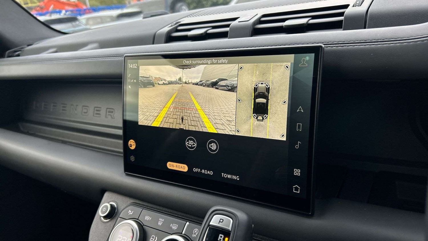 Used Land Rover Defender 2024 for sale - 76705209: Photo 12