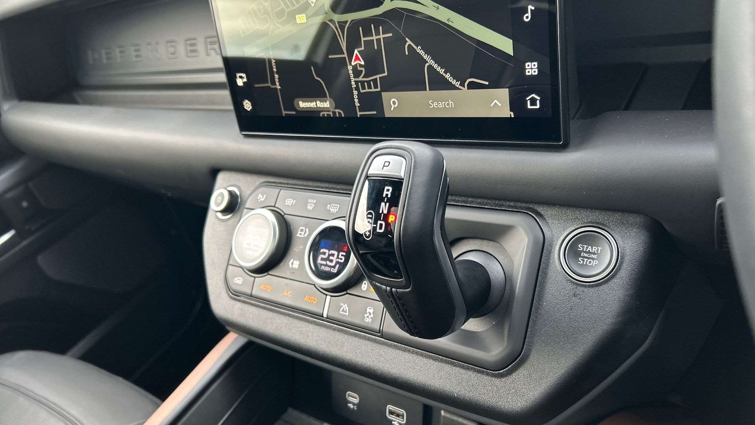 Used Land Rover Defender 2024 for sale - 76705209: Photo 13