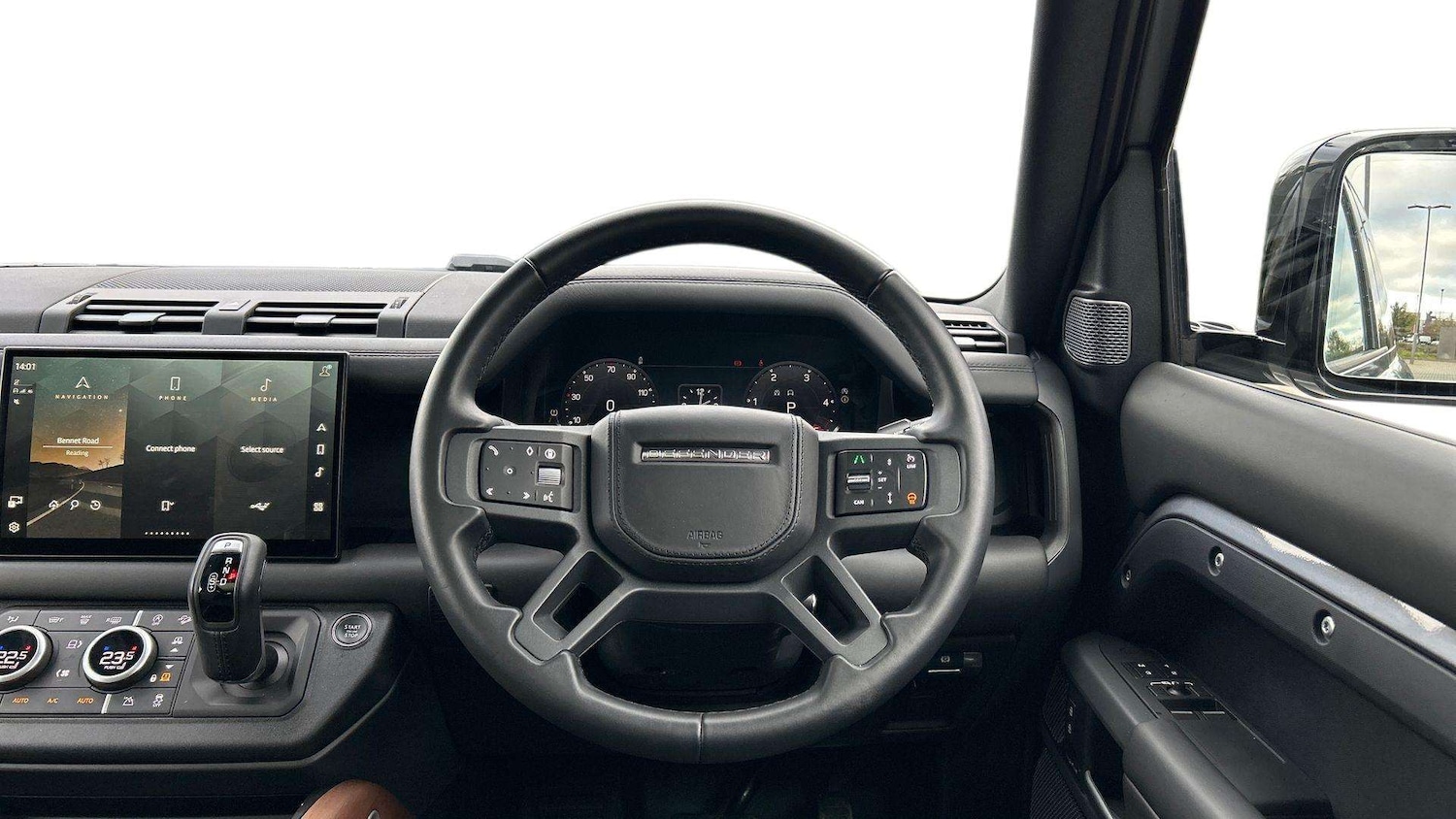 Used Land Rover Defender 2024 for sale - 76705209: Photo 15