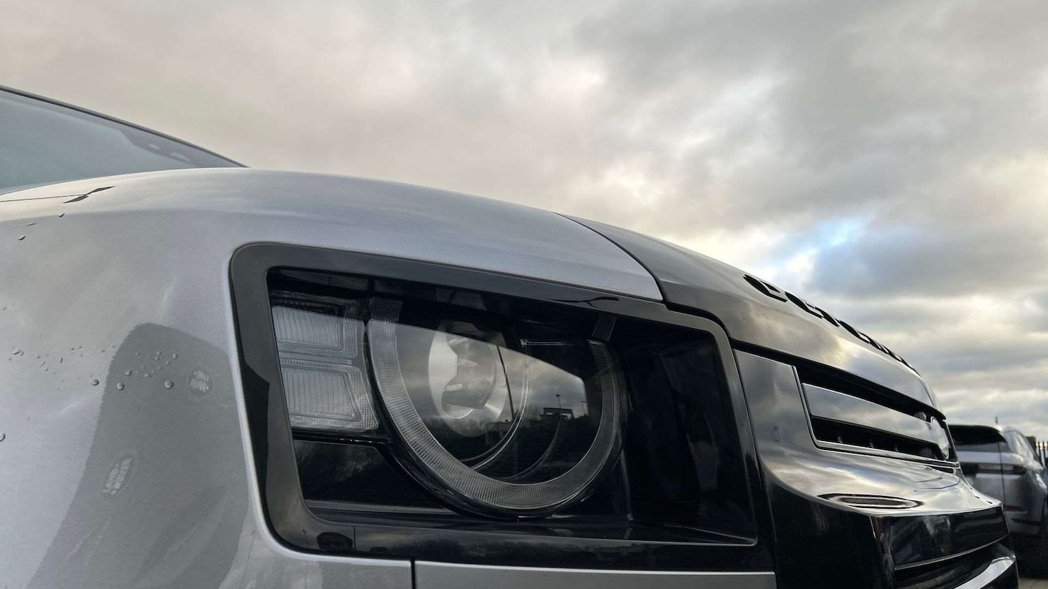 Used Land Rover Defender 2024 for sale - 76705209: Photo 17