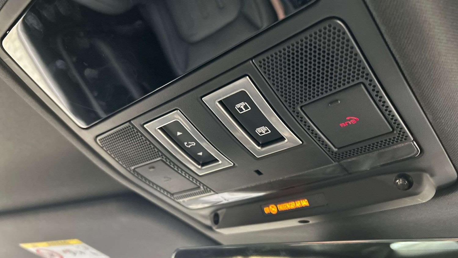 Used Land Rover Defender 2024 for sale - 76705209: Photo 23