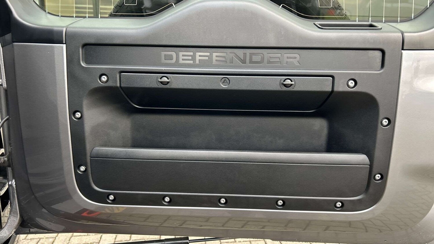 Used Land Rover Defender 2024 for sale - 76705209: Photo 33