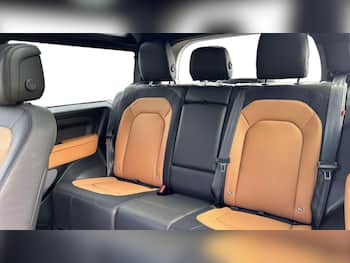 Used Land Rover Defender 2024 for sale - 79702834: Photo