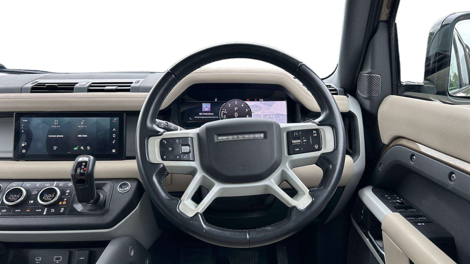 Used Land Rover Defender 2022 for sale - 76460350: Photo 15