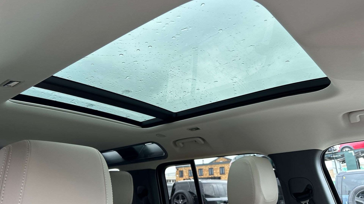 Used Land Rover Defender 2022 for sale - 76460350: Photo 21