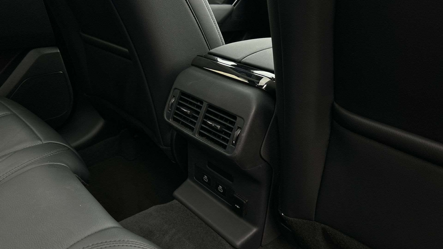 Used Land Rover Range Rover Velar 2023 for sale - 77334061: Photo 18