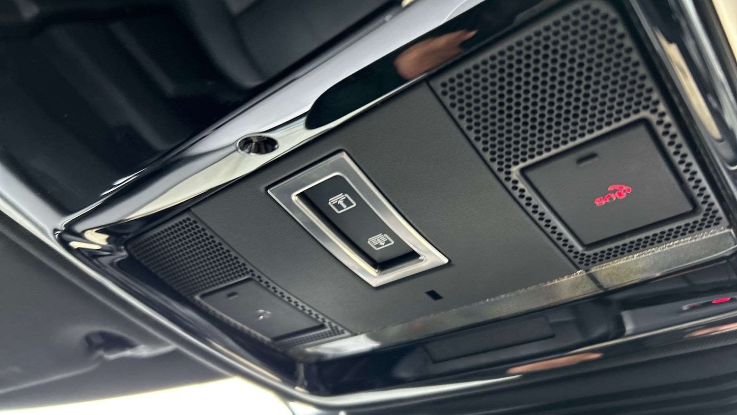 Used Land Rover Range Rover Velar 2023 for sale - 77334061: Photo 23