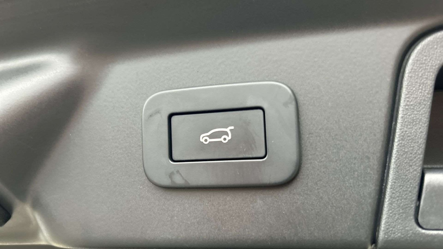 Used Land Rover Range Rover Velar 2023 for sale - 77334061: Photo 31