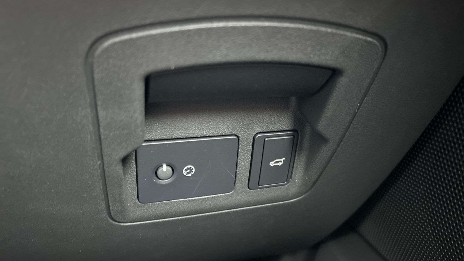 Used Land Rover Range Rover Velar 2023 for sale - 77334061: Photo 32