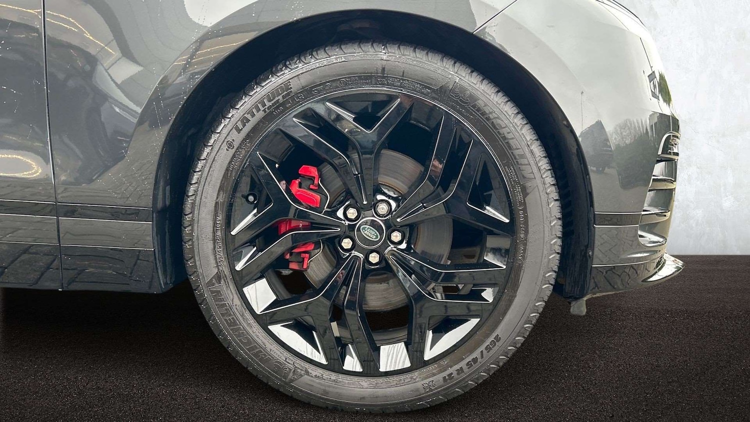 Used Land Rover Range Rover Velar 2023 for sale - 77334061: Photo 8