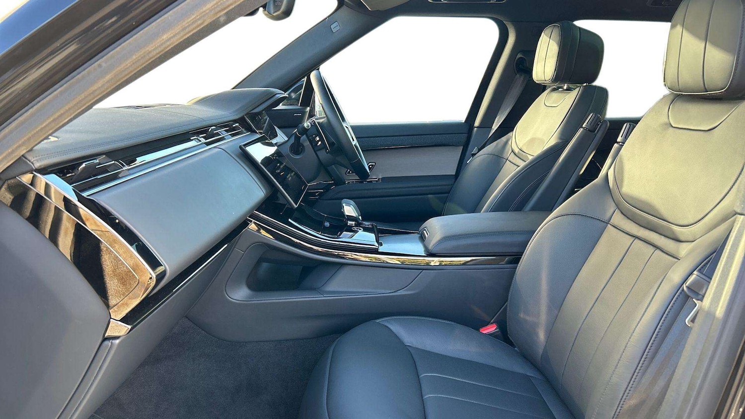 Used Land Rover Range Rover Sport 2025 for sale - 76804744: Photo 3