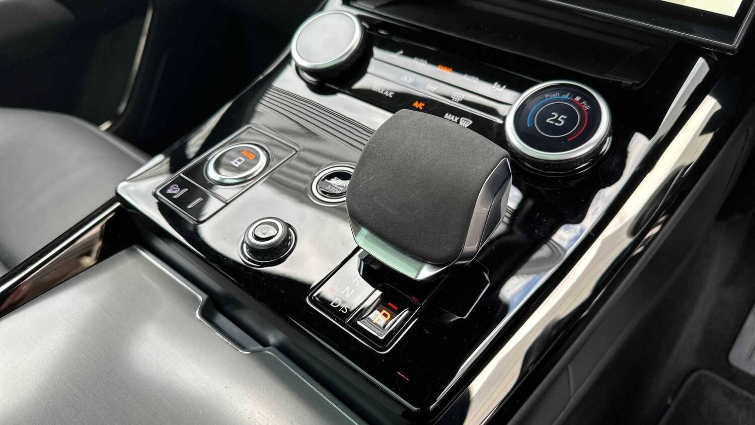 Used Land Rover Range Rover Sport 2023 for sale - 77885896: Photo 13