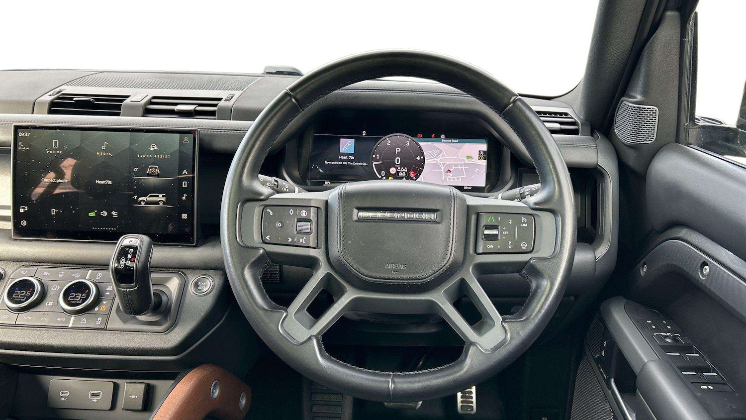 Used Land Rover Defender 2023 for sale - 76460283: Photo 15