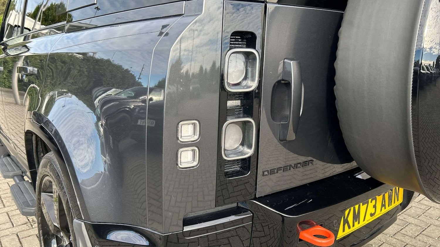 Used Land Rover Defender 2023 for sale - 76460283: Photo 19