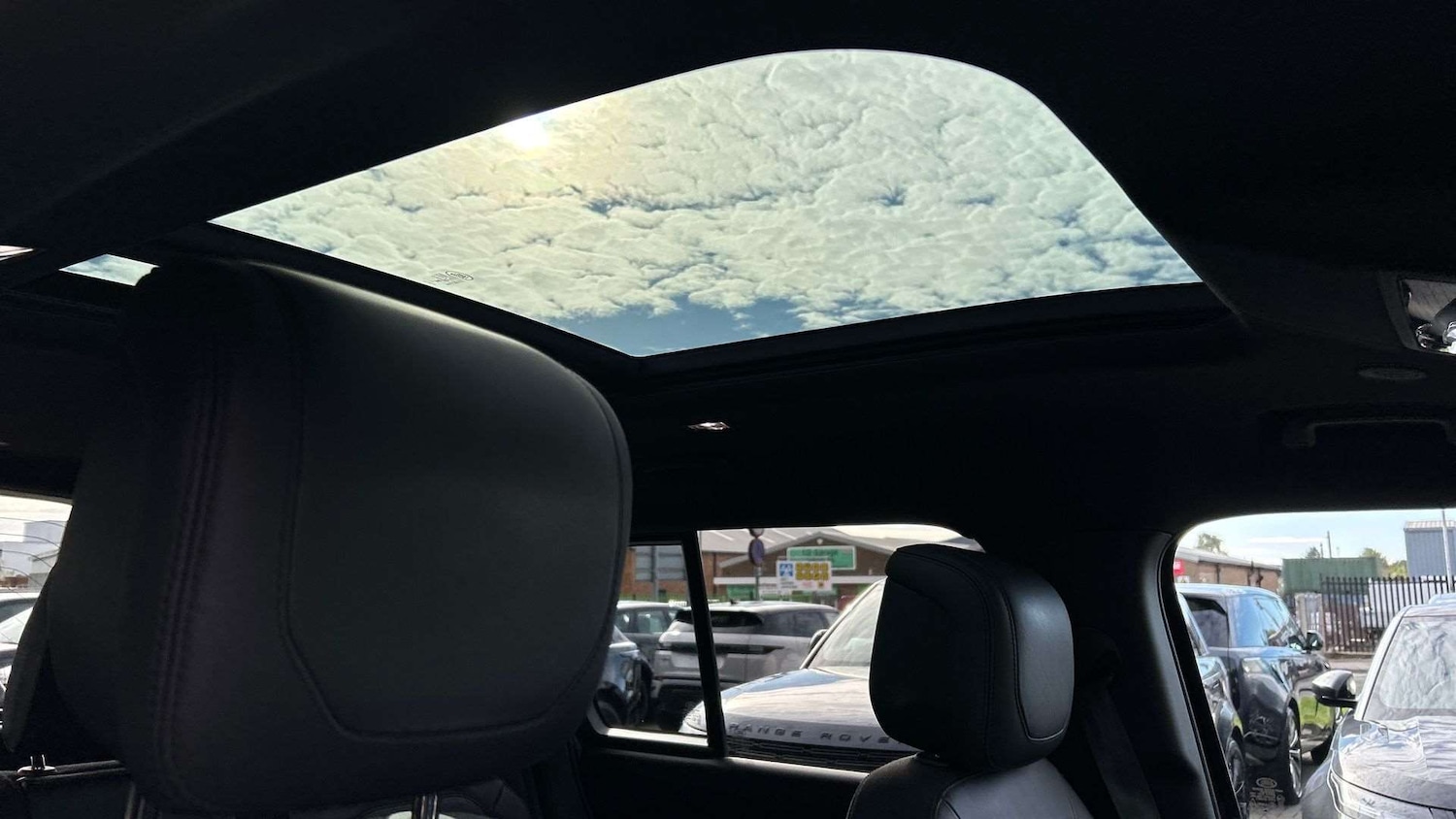 Used Land Rover Defender 2023 for sale - 76460283: Photo 21