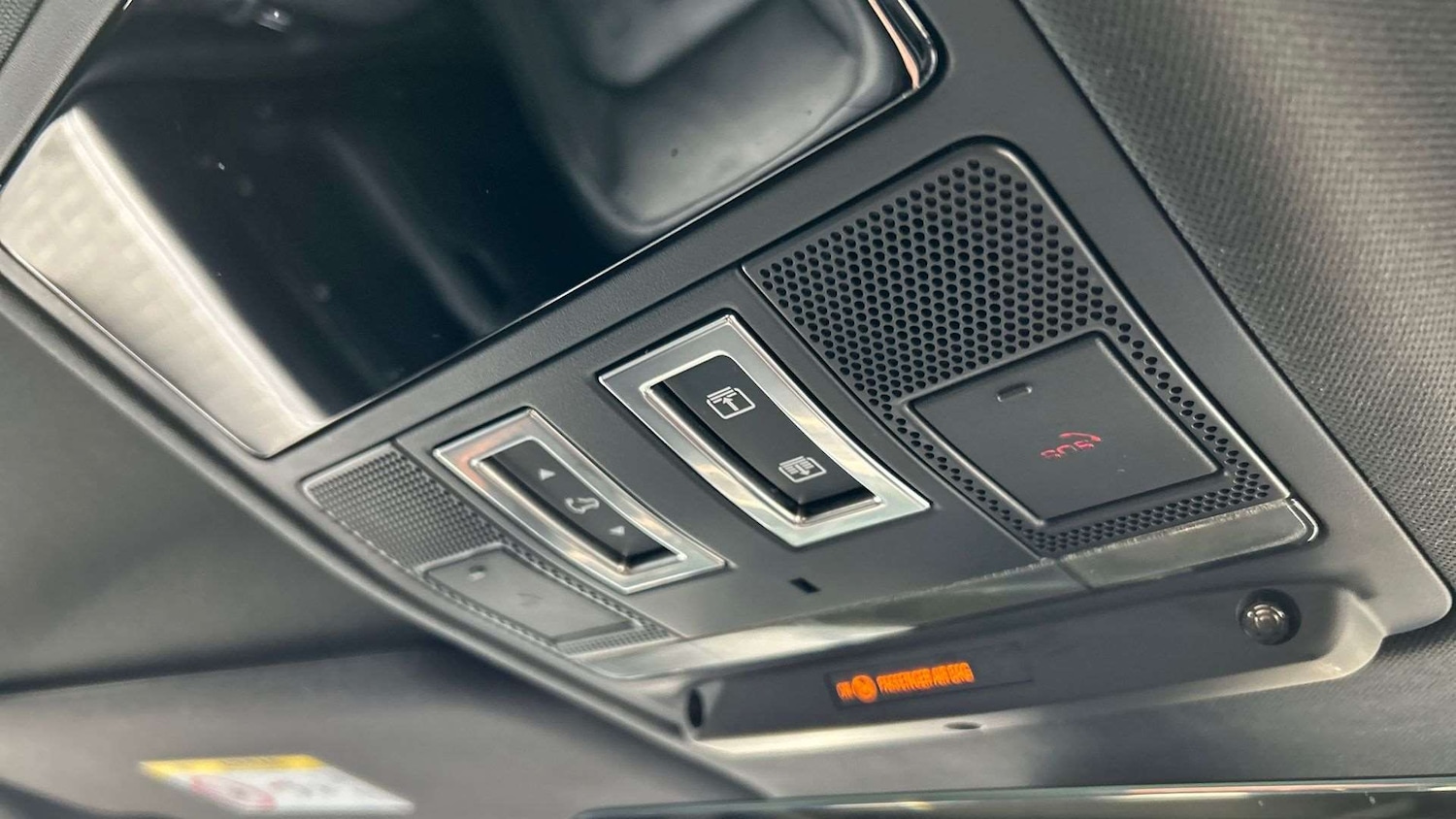 Used Land Rover Defender 2023 for sale - 76460283: Photo 23