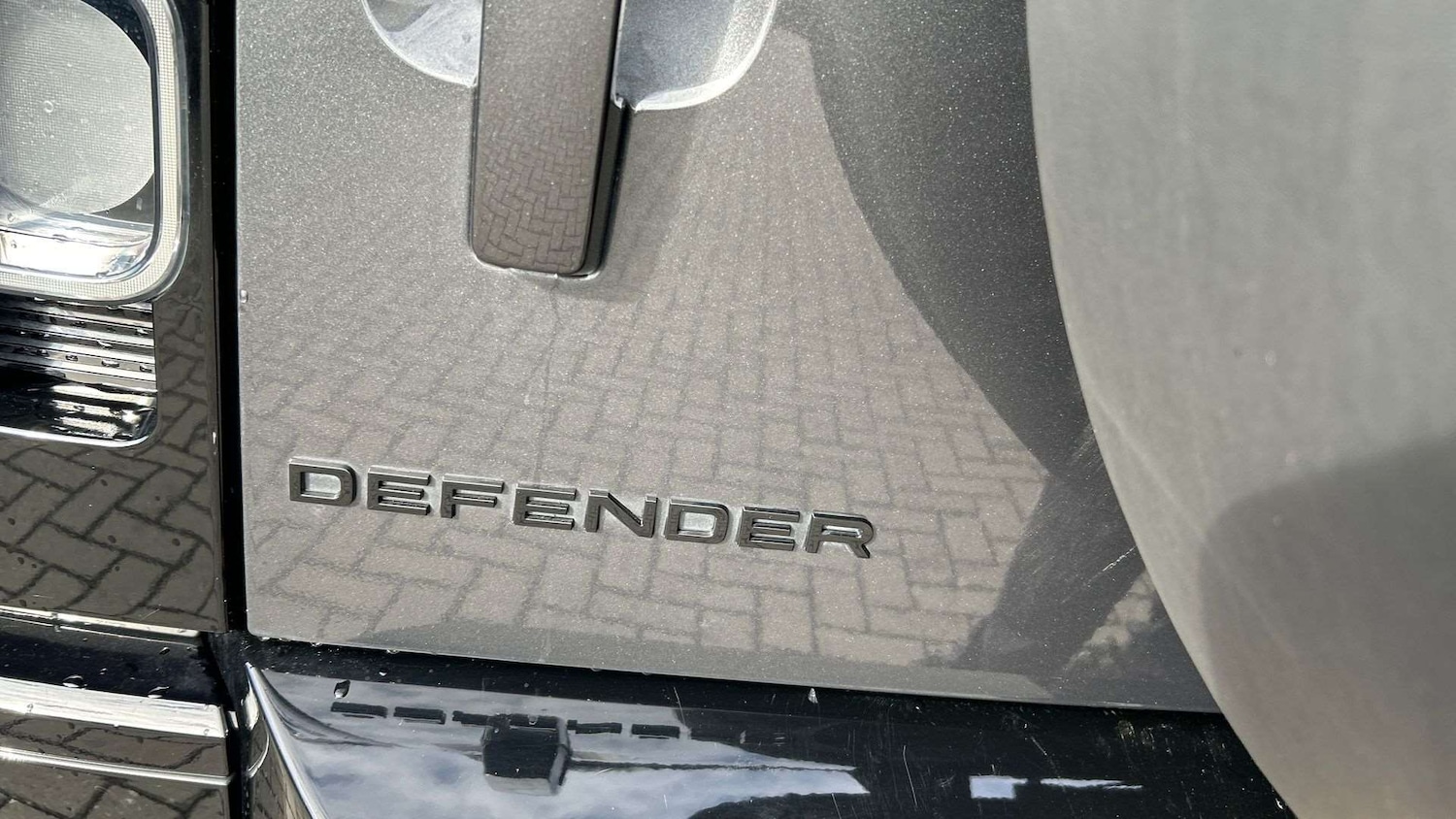 Used Land Rover Defender 2023 for sale - 76460283: Photo 26