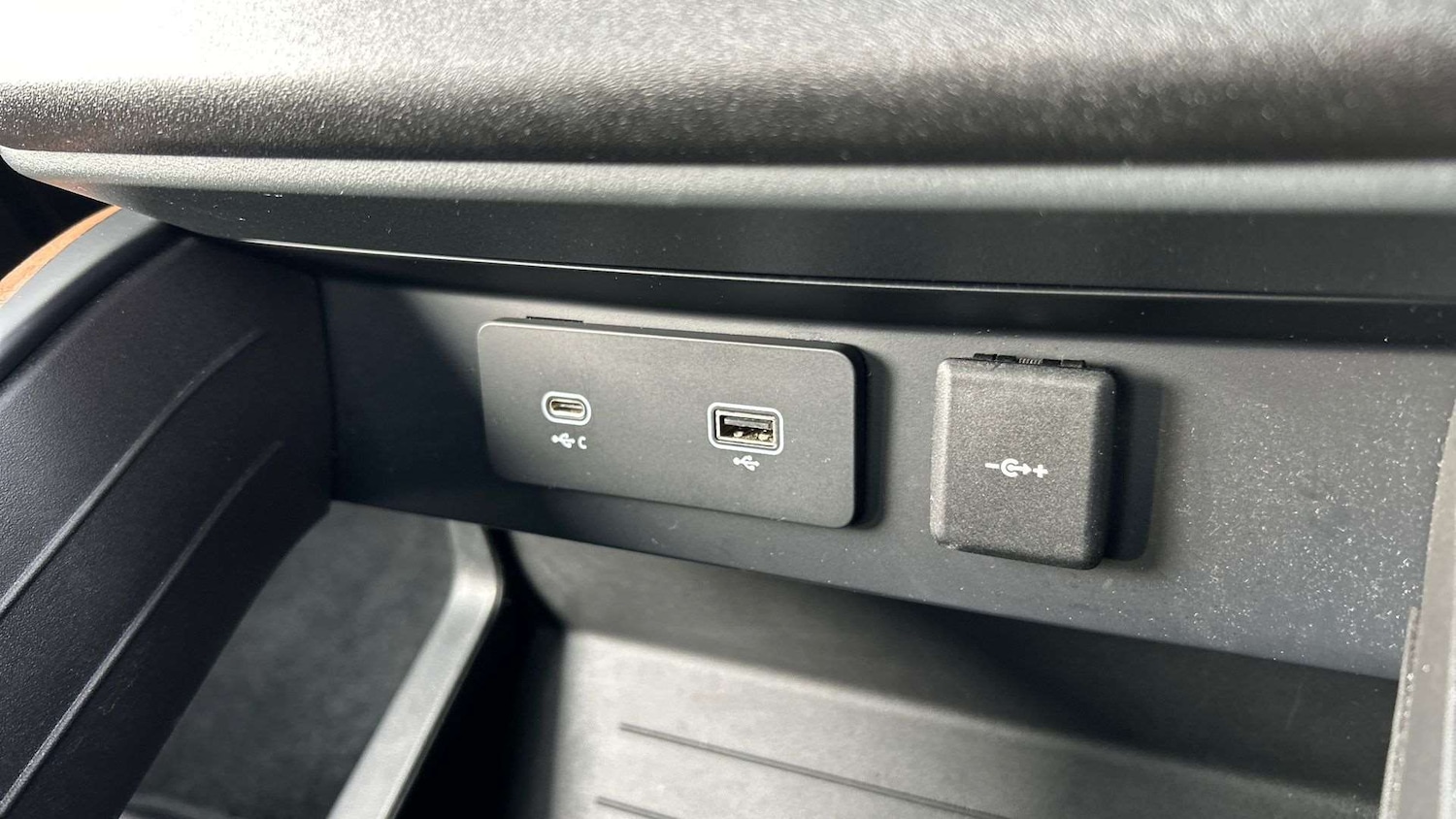 Used Land Rover Defender 2023 for sale - 76460283: Photo 35